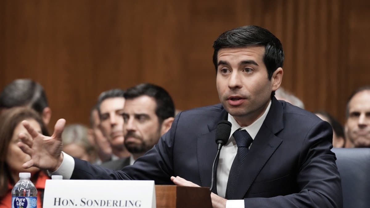 Keith Sonderling en Capitol Hill/ Ken Cedeno