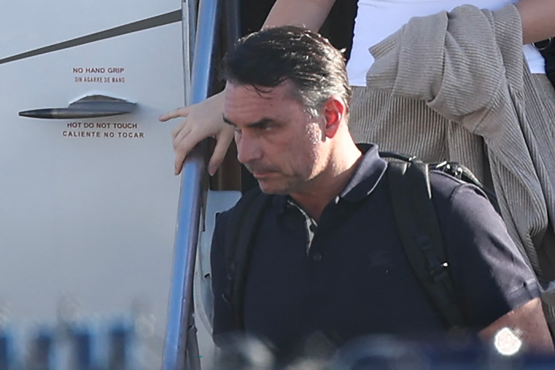 Flávio Bolsonaro llega a Florida tras salir de Brasil y desata una nueva controversia diplomática