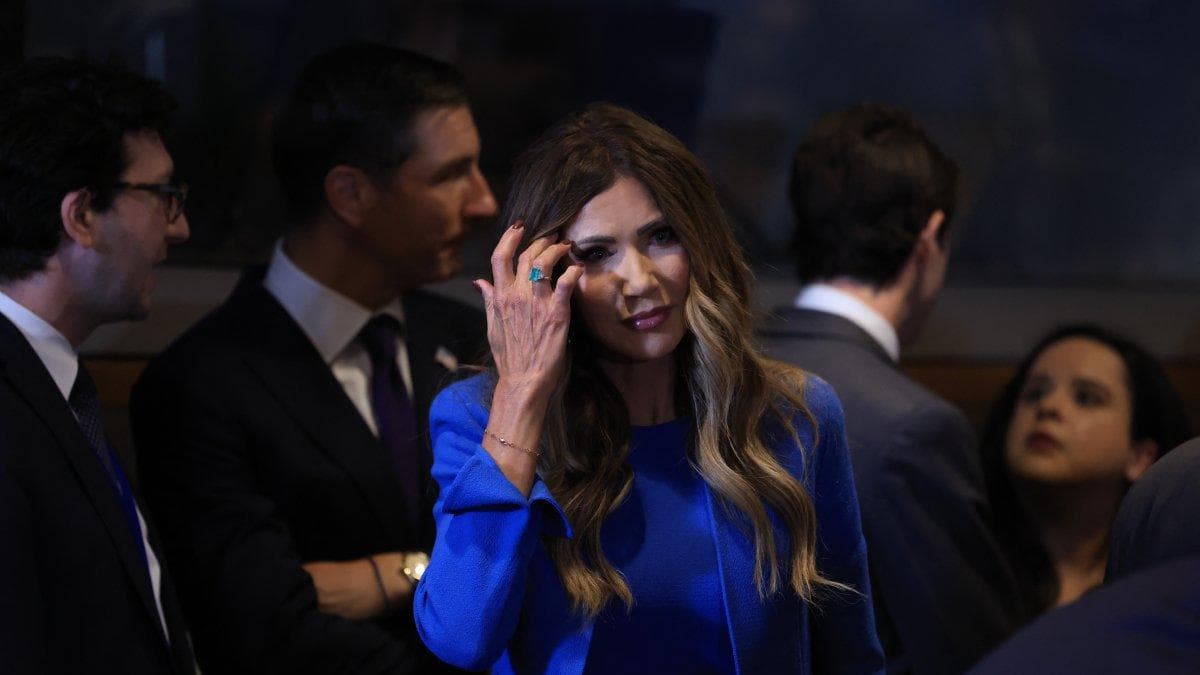 Kristi Noem, en una reunión del Escudo de las Américas, el 22 de septiembre de 2026.